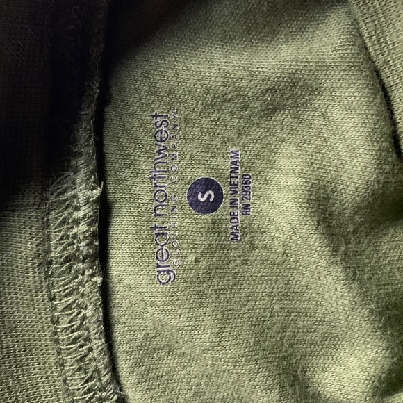 Green Mockneck Long Sleeve Crop Top - Picture 3 of 3